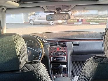 sprinter 413: Mercedes-Benz E-Class: 2002 г., 2.2 л, Автомат, Дизель, Универсал — 8