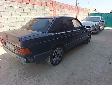 морда 210: Mercedes-Benz 190: 1990 г., 1.8 л, Механика, Бензин, Седан — 7