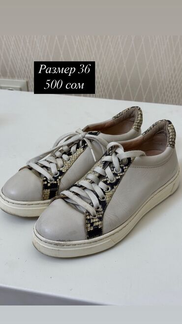 Women's Sneakers and athletic shoes: Продается женская обувь Зима, осень, лето, весна Некоторые ношены — 2