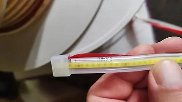 Rasveta: Led traka VODOOTPORNA 220V COB tehnologija samolepljiva. 400 din/m — 12