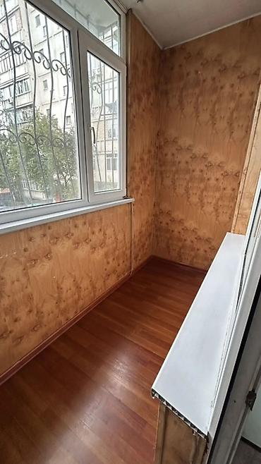 сниму 1 ком квартиру: 1 комната, Агентство недвижимости, Только девушкам, от 1 месяца, от 6 месяцев, от 1 года, С мебелью полностью — 8