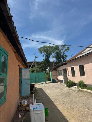 киргизия 1 дом: 144 м², 5 комнат, Старый ремонт