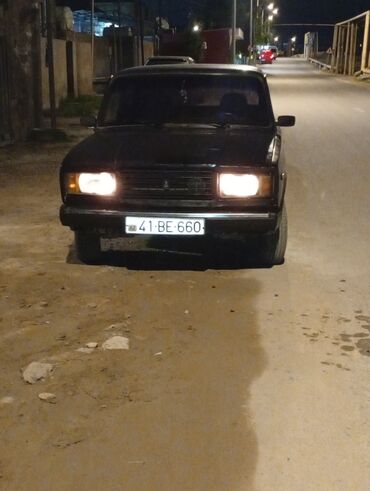 maşın vaz: VAZ (LADA) 2107: 1.6 l | 2000 il 28698 km Kupe