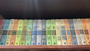 журнальный стол из двигателя: Продается библиотека много книг в г Ош