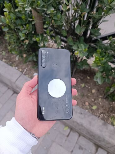 ustroistvo telefona flai: Xiaomi Redmi Note 8, 64 ГБ, цвет - Черный, 
 Кнопочный, Отпечаток пальца