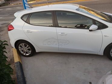 Kia: Kia Ceed: 1.4 l. | 2016 έ. Χάτσμπακ at lalafo.gr — 2 Kia: Kia Ceed: 1.4 l. | 2016 έ. Χάτσμπακ — 2