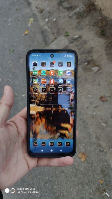 a 10 s: Resmi 12 Tecli 95azn 128gb ram6 cüzi Cat var