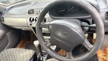 Nissan: Nissan March: 1997 г., 1 л, Автомат, Бензин, Купе