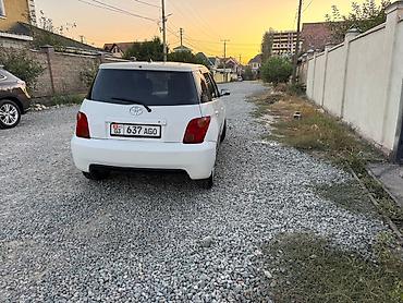 знаки: Toyota Ist: 2003 г., 1.5 л, Автомат, Бензин, Хэтчбэк — 4