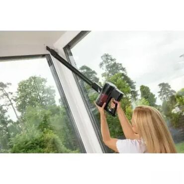 Štapni usisivači: Tip : Štapni Snaga motora : 121 W Radijus delovanja : 45 min Vreme na lalafo.rs — 6 Štapni usisivači: Tip : Štapni Snaga motora : 121 W Radijus delovanja : 45 min Vreme — 6