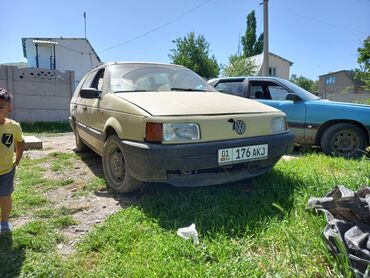 Volkswagen: Volkswagen Passat: 1991 г., 1.8 л, Механика, Бензин, Минивэн