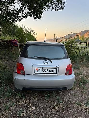 camry 55 se: Scion xA: 2005 г., 1.5 л, Автомат, Бензин, Хэтчбэк — 3
