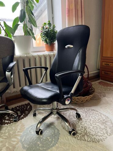 мяхкий мебел: Офисный Кресло цена окончательная 2000сом
