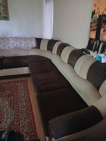 Угловой модульный диван большого размера. - Форма: Г‑образный, с