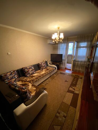 снять квартиру без риэлтора: 3 комнаты, 58 м², 104 серия, 3 этаж, Косметический ремонт