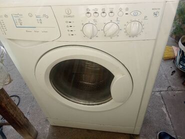 west utu qiymeti: Paltaryuyan maşın Indesit, 6 kq, Qurutma var, Kredit yoxdur, Pulsuz çatdırılma