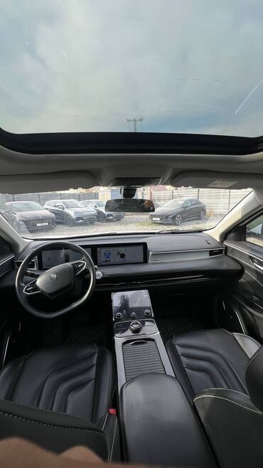 Другие автомобили: Электромобиль NETA Uбелый кроссовер. Кузов и дизайн: - Современная — 9