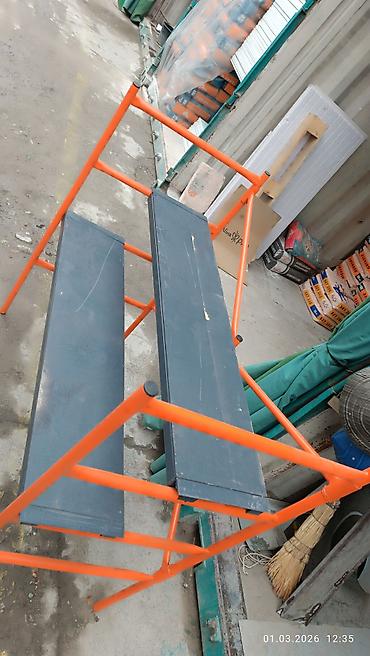 Строительные леса, стойки: Мини леса отличного качества подходит для ремонта дома компактный — 7