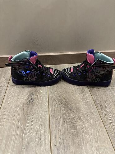 Patike: Skechers patike broj 28,svetle i kada se predje stapicem preko krila — 6