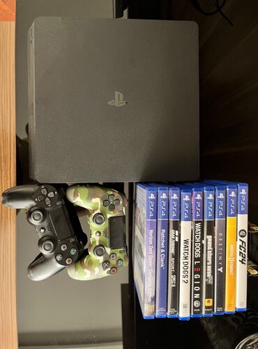 sony playstation 3 slim: Tecili satilir! Ps4 slim 1tb . 1 il islenib ideal veziyetde plombu