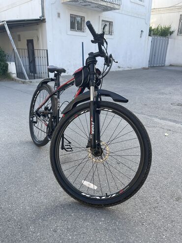 Şəhər velosipedləri: Salam velesebet yayda alindi sukuter alindigi icin surulmedi Demey — 6