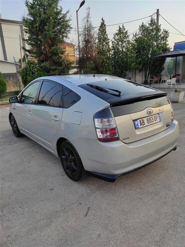 Toyota: Toyota Prius: 1.8 l. | 2005 έ. Χάτσμπακ — 3