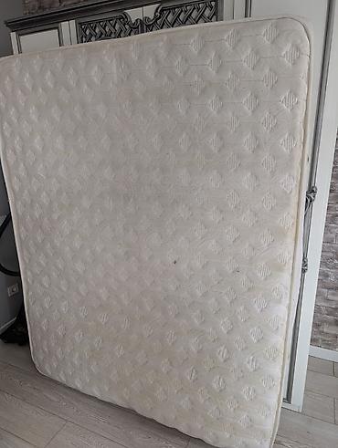 винтажная мебель: Двуспальная кровать, Б/у, С матрасом, длина - 200 см — 2