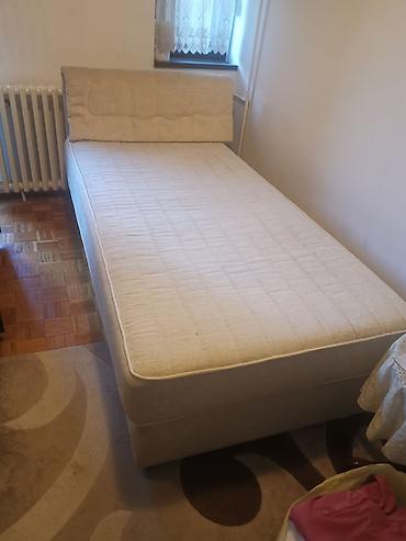 epoxy stolovi: Krevet samac. Simpo sa kvalitnim dušekom.Krevet dimenzija — 1