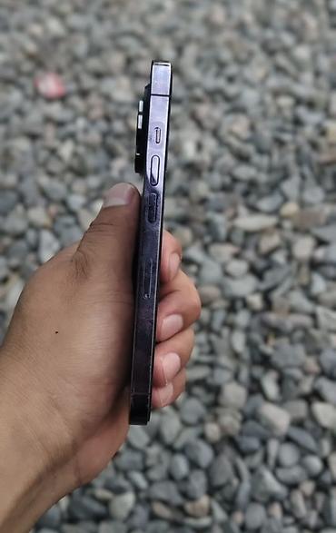 накопитель энергии: IPhone 16 Pro, Б/у, 256 ГБ, Deep Purple, 80 % — 2