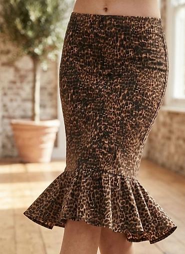 kozna mini suknja: Ženska suknja sa leopard printom i volanom - Kroj: pripijena pencil — 1