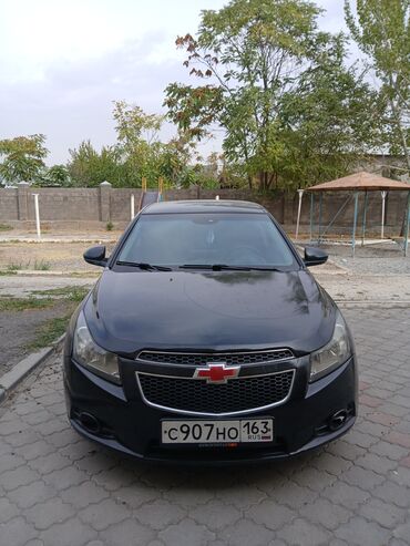 Транспорт: Chevrolet Cruze: 2012 г., 1.6 л, Механика, Бензин, Седан