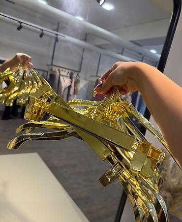 Biznes üçün program təminatı: Vewalki 2.50man i 2.30 — 3