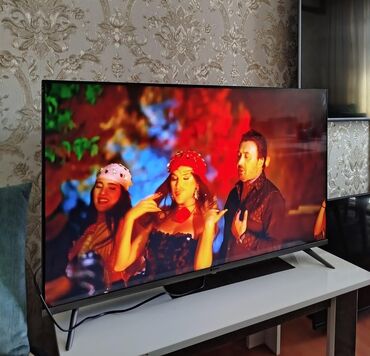 Televizorlar: 109 smart led zimmer manalit ekran cercivesiz.butun proqramlar var