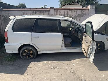 grandis: Mitsubishi Chariot: 1998 г., 2.4 л, Автомат, Бензин, Минивэн — 1
