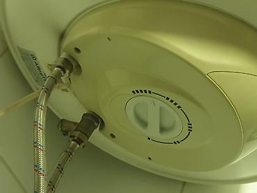 12 220: Водонагреватель накопительный Ariston PRO R 100 V (водонагреватель — 3