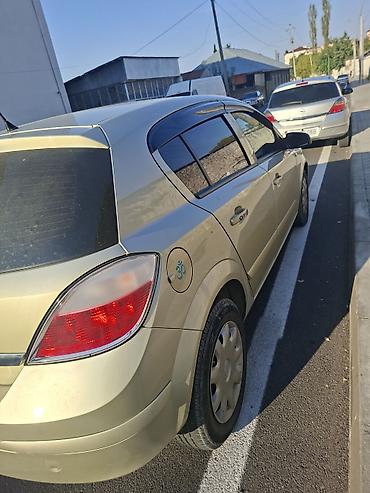 kia sorento 2015 on kapotu: Opel Astra: 1.4 l | 2004 il Hetçbek — 2
