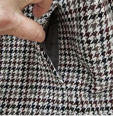 Kaputi: Zovite na moj broj: nula-šest-tri-osam-pet-devet-sest-tri-nula-nula ( — 7