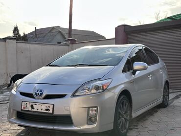 Toyota: Toyota Prius: 2011 г., 1.8 л, Вариатор, Гибрид