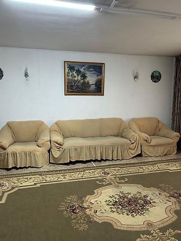 Продажа коттеджей и домов: Дом 2 этажа, площадь 206 м², участок 5 соток. Локация: Токолдош, ул — 2