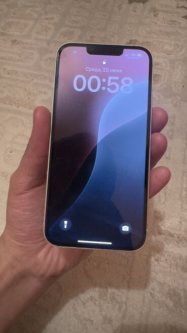 телефоны бу ош: IPhone 13, Б/у, 128 ГБ, Белый, Защитное стекло, Чехол, 74 %