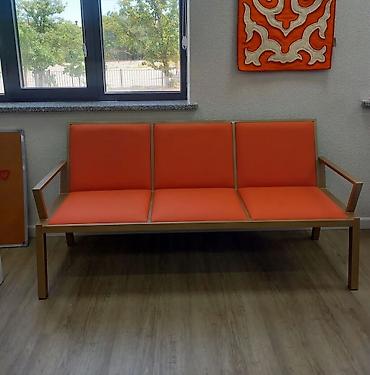 Другая мебель: Кресла для актовых залов 3-х и 4-х секционные. Кресла в наличии и на — 15