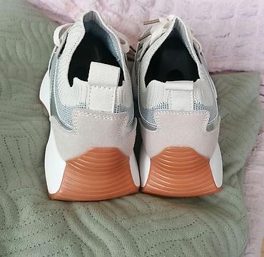 Women's Sneakers and athletic shoes: Ženske patike – siva/bež kombinacija sa platformom - Dizajn: moderan — 3