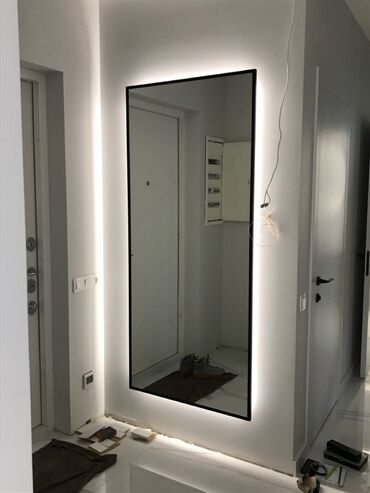 зеркальные панели: Настенное зеркало с задней подсветкой - Большой прямоугольный формат