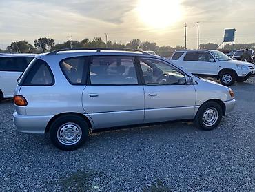 aion n60: Toyota Ipsum: 1998 г., Бензин, Минивэн — 6