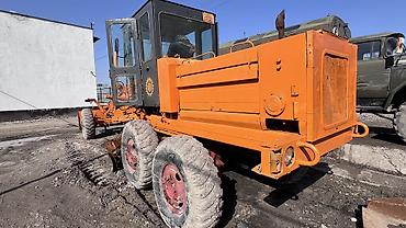Другой транспорт: Продаю автогрейдер ДЗ- 180 — 3