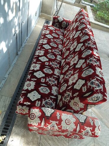 Divanlar: Divan, İşlənmiş, Açılan, Bazalı, Parça