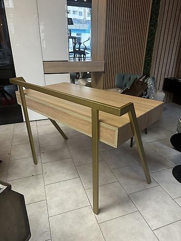 ev mebeli: Laminat və metaldan hazırlanıb. eni 140 dərinlik 60 gündürlük 80sm — 1
