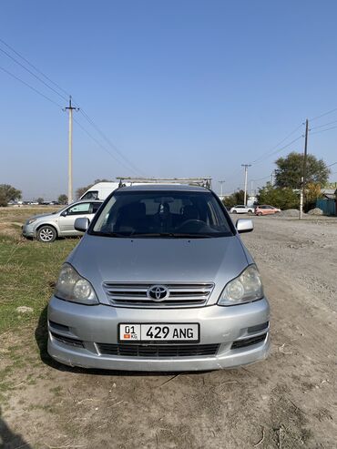 тайота ранер: Toyota Avensis Verso: 2004 г., 2 л, Механика, Дизель, Минивэн