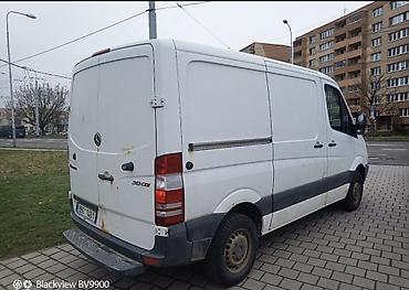 Легкий грузовой транспорт: Легкий грузовик, Mercedes-Benz — 4