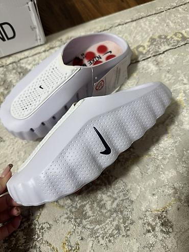 массажный тапочки: Кроссовки, 41, 40.5, Nike, Новый, цвет - Белый — 3